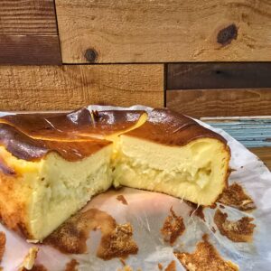 榴槤巴斯克乳酪蛋糕